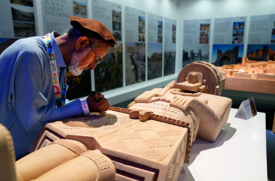 Live Wood Carving Demonstration